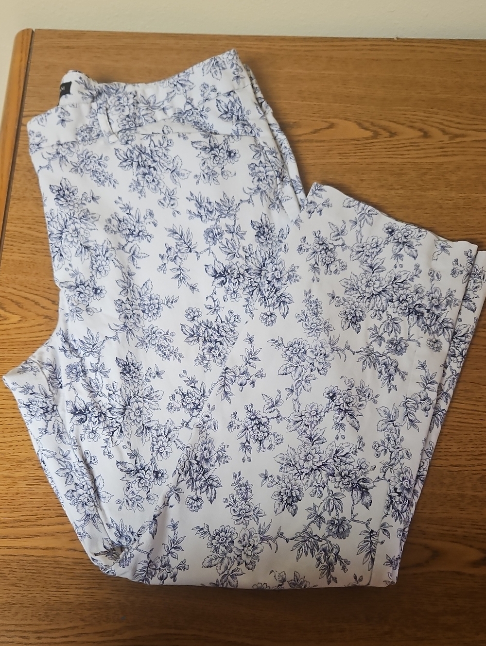 Mario Serrani Italy Capri Pants